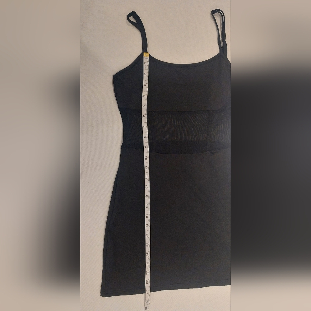 Chic Black Sheer Panel Chemise - Picture 8 of 9
